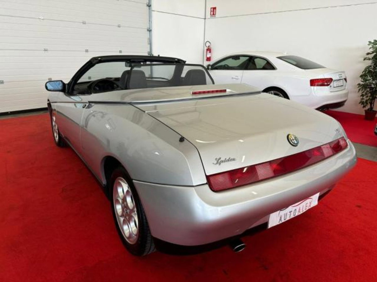 Alfa Romeo Spider 3.0i V6 cat (6)