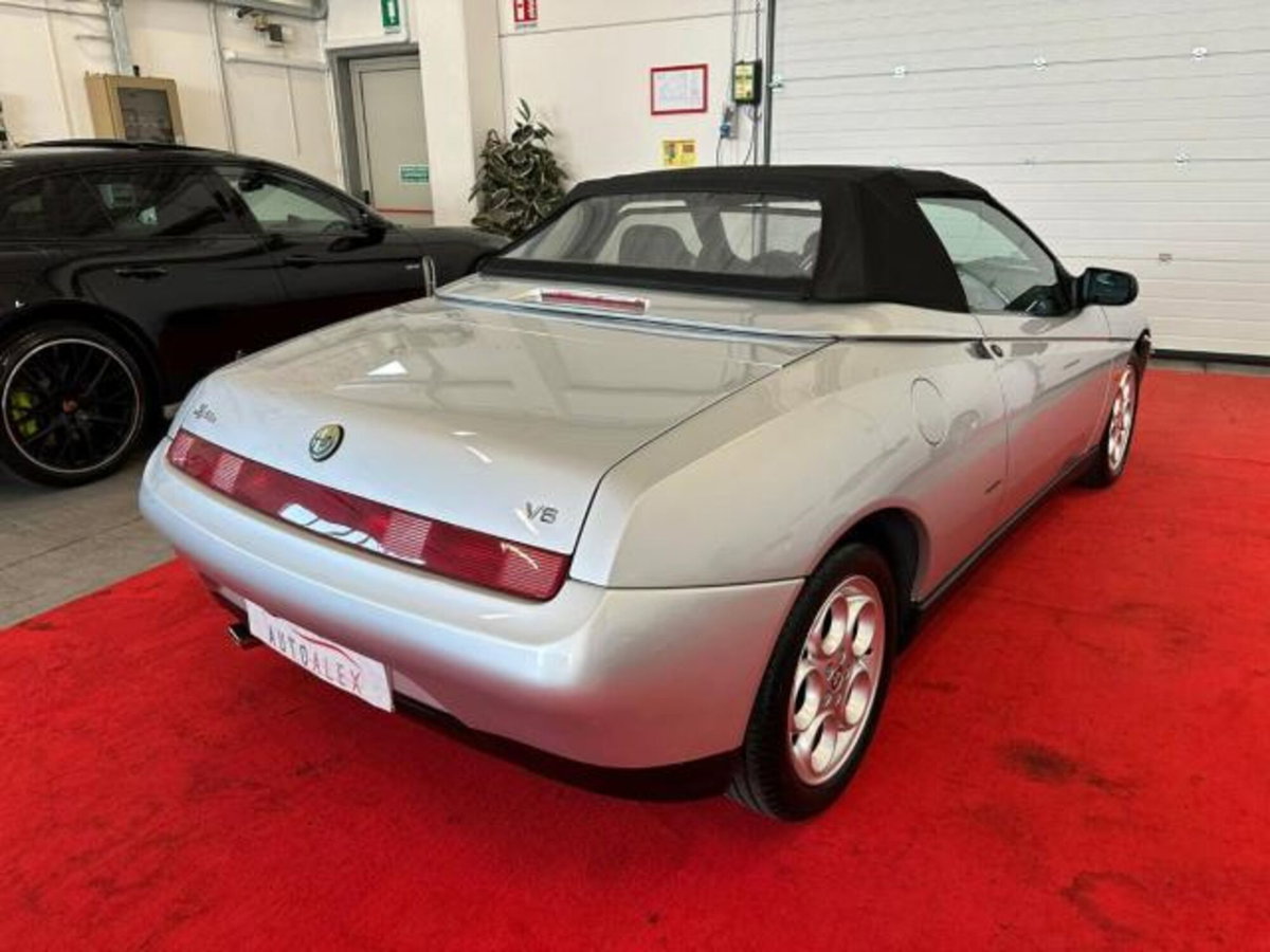 Alfa Romeo Spider 3.0i V6 cat (7)