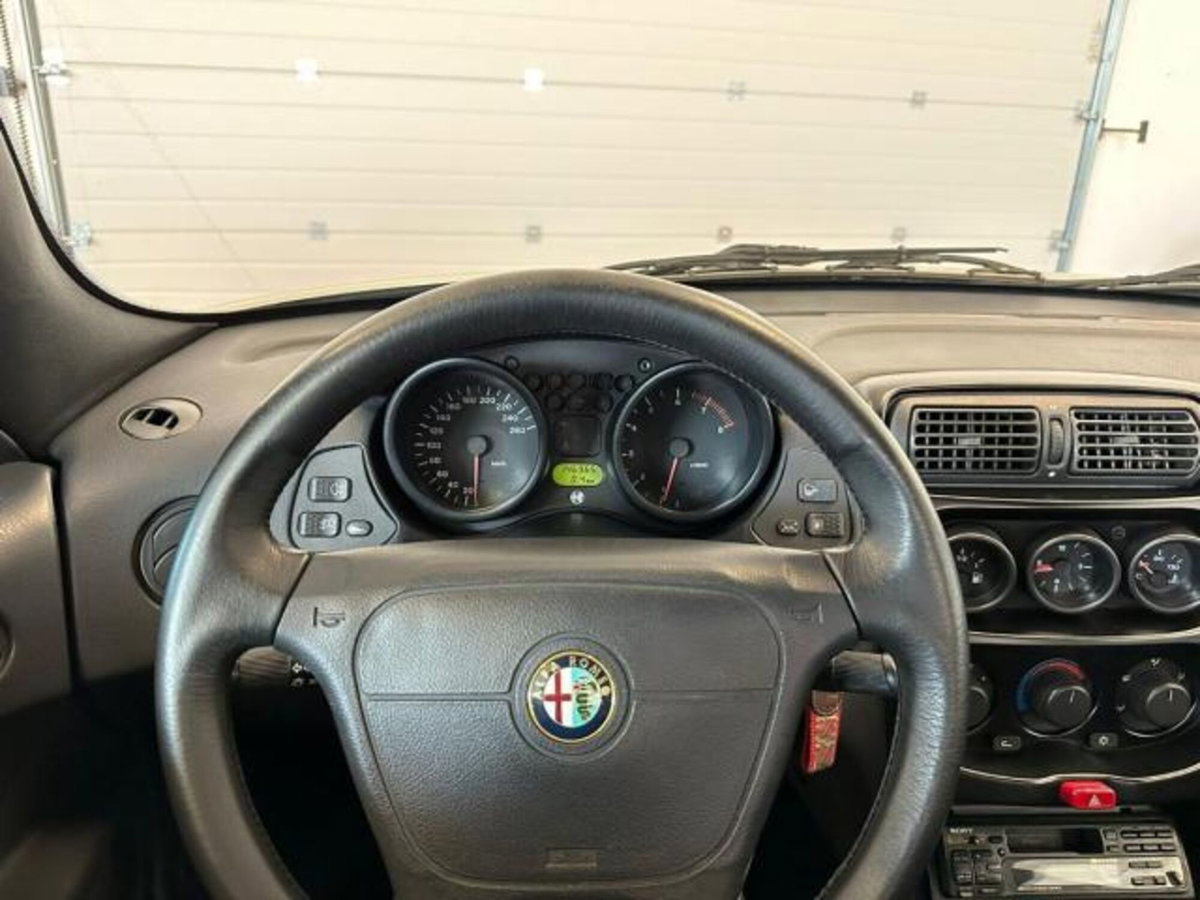 Alfa Romeo Spider 3.0i V6 cat (9)