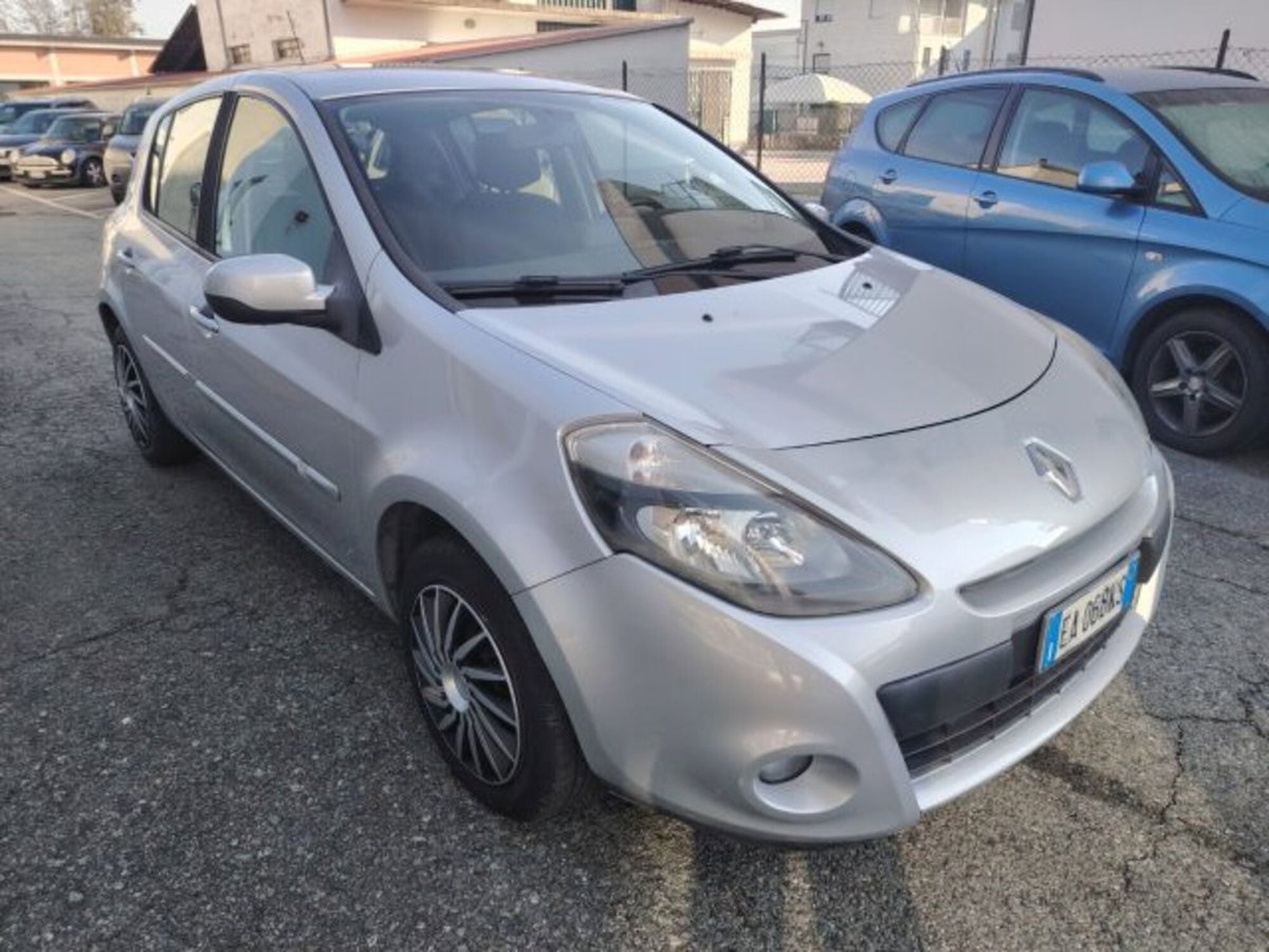 Renault Clio 1.2 16V 5 porte Dynamique (4)