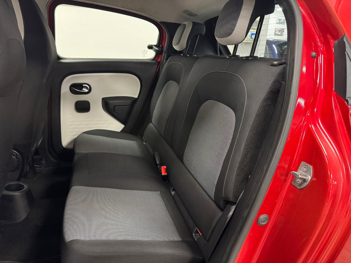 Renault Twingo SCe Zen (10)