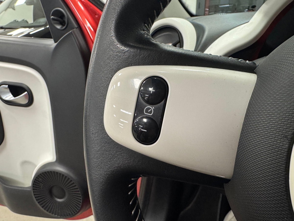 Renault Twingo SCe Zen (8)