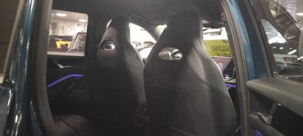Volkswagen Tiguan Allspace 2.0 tdi R-Line 150cv dsg (14)