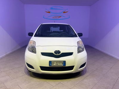 Toyota Yaris 1.0 5 porte Now usata