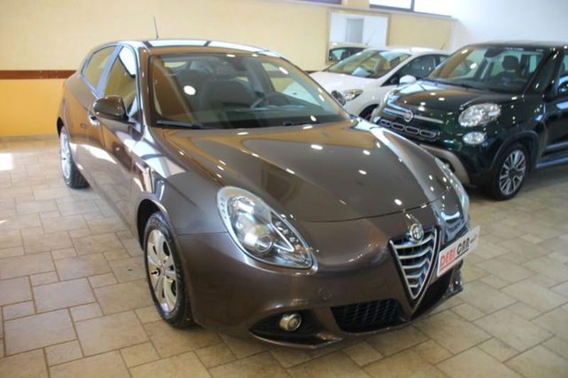 Alfa Romeo Giulietta 1.6 JTDm-2 Distinctive