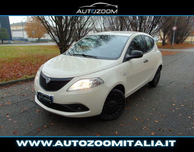 Lancia Ypsilon 1.2 69 CV 5 porte GPL Ecochic Elefantino Blu usata