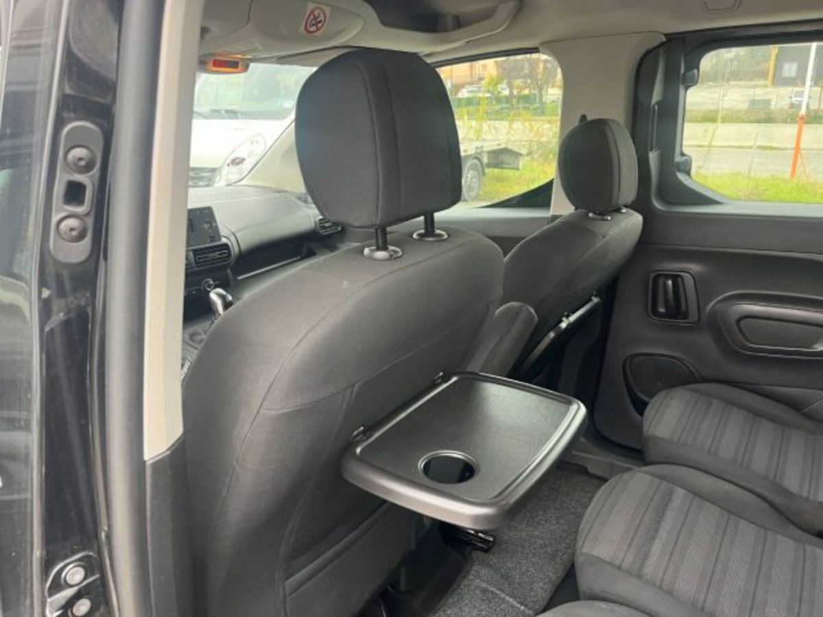 Opel Combo Life 1.5D 100 CV S&S Elegance XL 7 Posti (12)