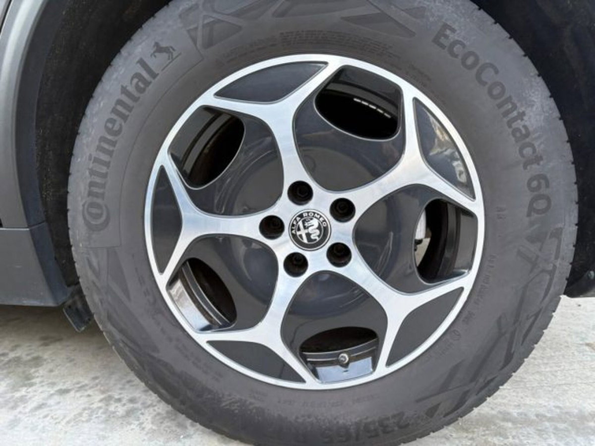 Alfa Romeo Stelvio Stelvio 2.2 Turbodiesel 160 CV AT8 RWD Sprint (19)