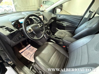 Ford Kuga 2.0 TDCI 150 CV S&S 4WD Titanium (13)