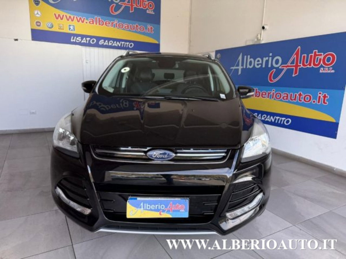 Ford Kuga 2.0 TDCI 150 CV S&S 4WD Titanium (2)