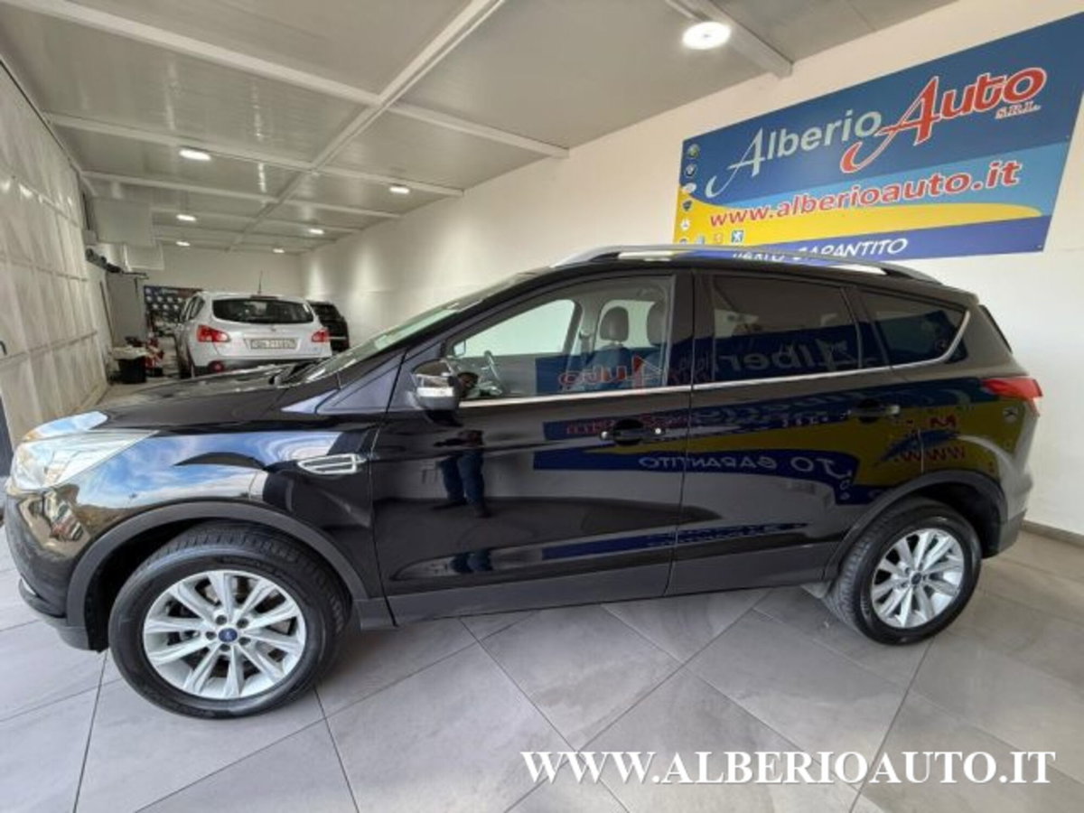 Ford Kuga 2.0 TDCI 150 CV S&S 4WD Titanium (6)