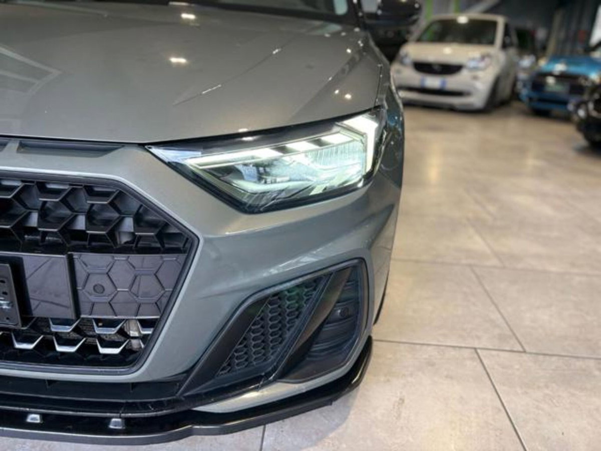 Audi A1 Sportback 30 1.0 tfsi S Line Edition 116cv s-tronic (10)