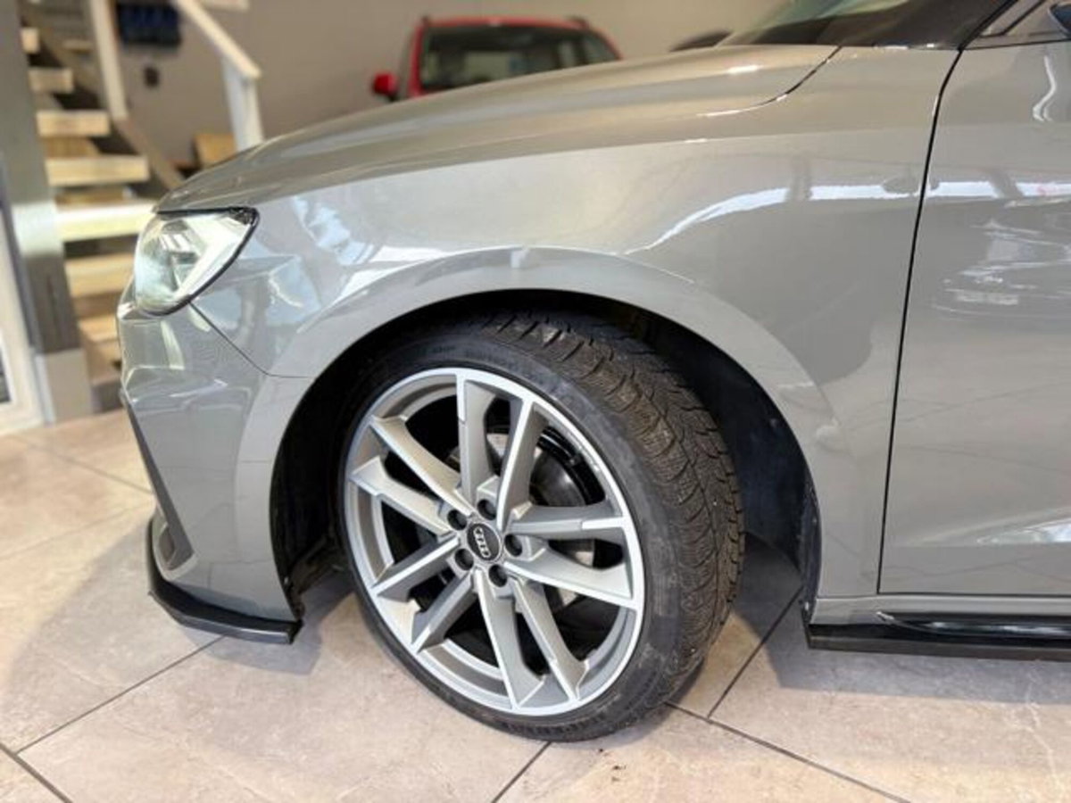 Audi A1 Sportback 30 1.0 tfsi S Line Edition 116cv s-tronic (12)