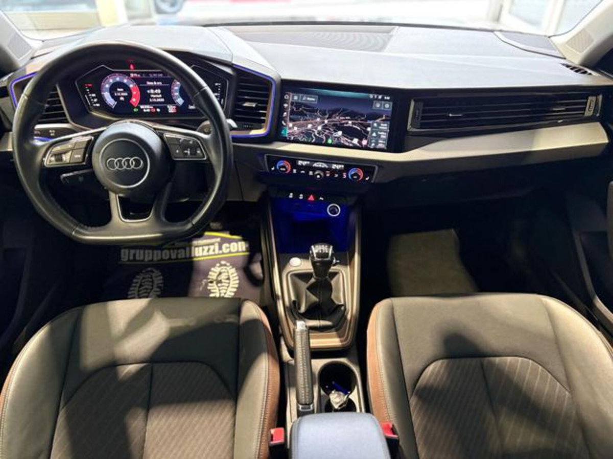 Audi A1 Sportback 30 1.0 tfsi S Line Edition 116cv s-tronic (15)