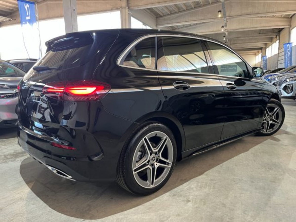 Mercedes-Benz Classe B 200 d AMG Line Premium Plus auto (6)