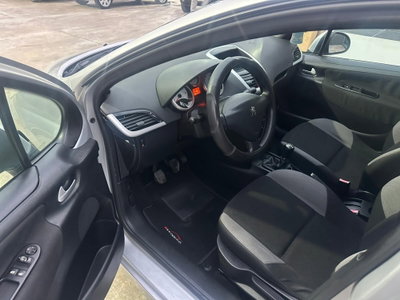 Peugeot 207 SW VTi 95CV ONE Line (11)