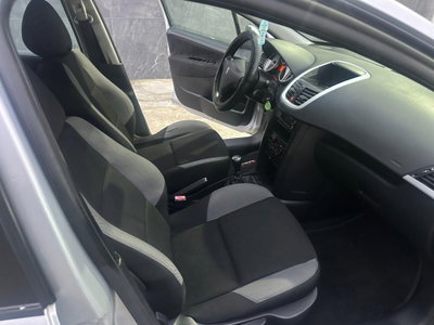 Peugeot 207 SW VTi 95CV ONE Line (8)