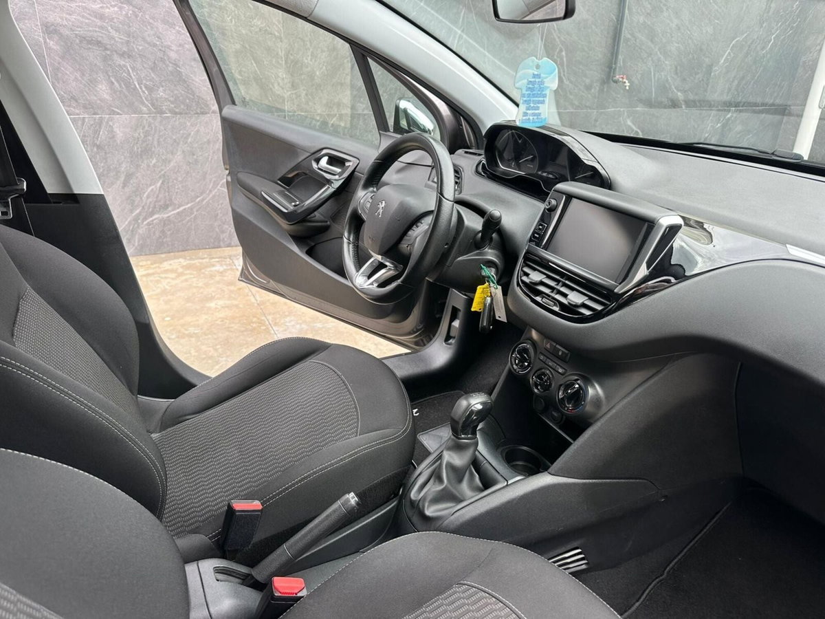 Peugeot 208 82 Stop&Start 5 porte Active (8)