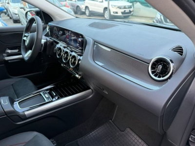 Mercedes-Benz GLA SUV 180 AMG Line Premium auto (13)