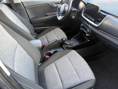 Kia Stonic 1.2 mpi Style 79cv (11)