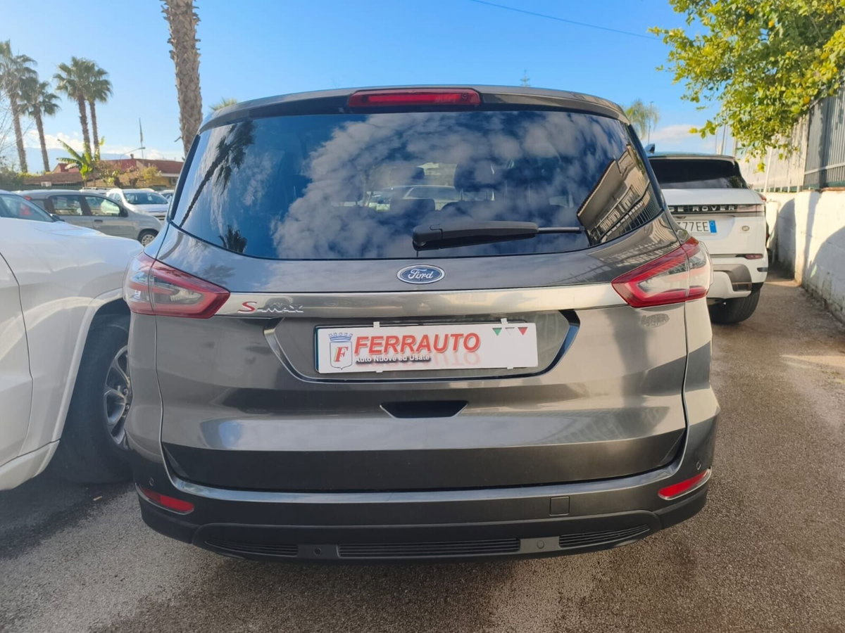 Ford S-Max 2.0 TDCi 150CV Start&Stop Powershift Titanium Business (3)