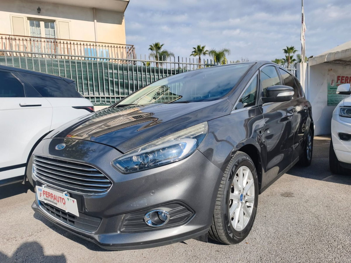 Ford S-Max 2.0 TDCi 150CV Start&Stop Powershift Titanium Business (5)