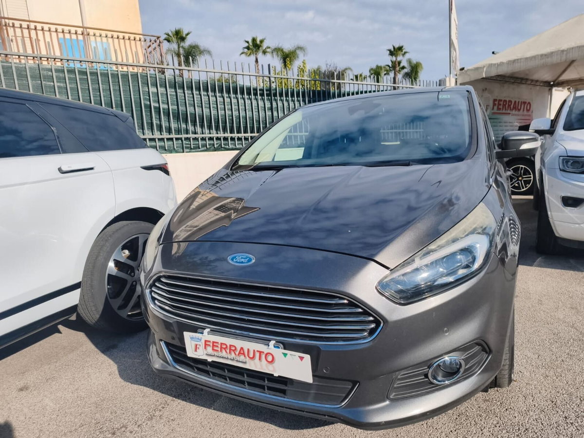 Ford S-Max 2.0 TDCi 150CV Start&Stop Powershift Titanium Business (7)