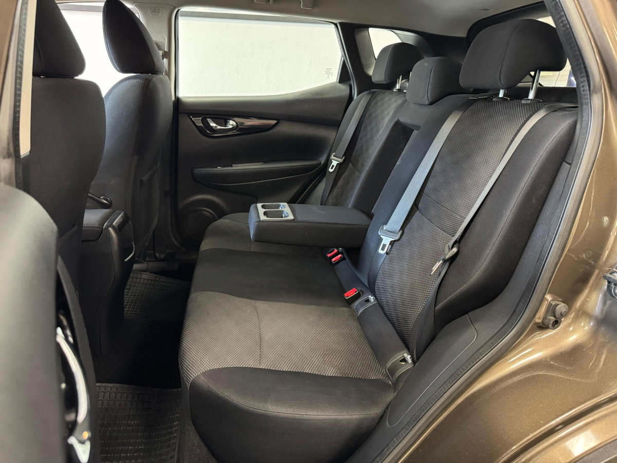 Nissan Qashqai 1.6 dCi DPF Acenta (12)