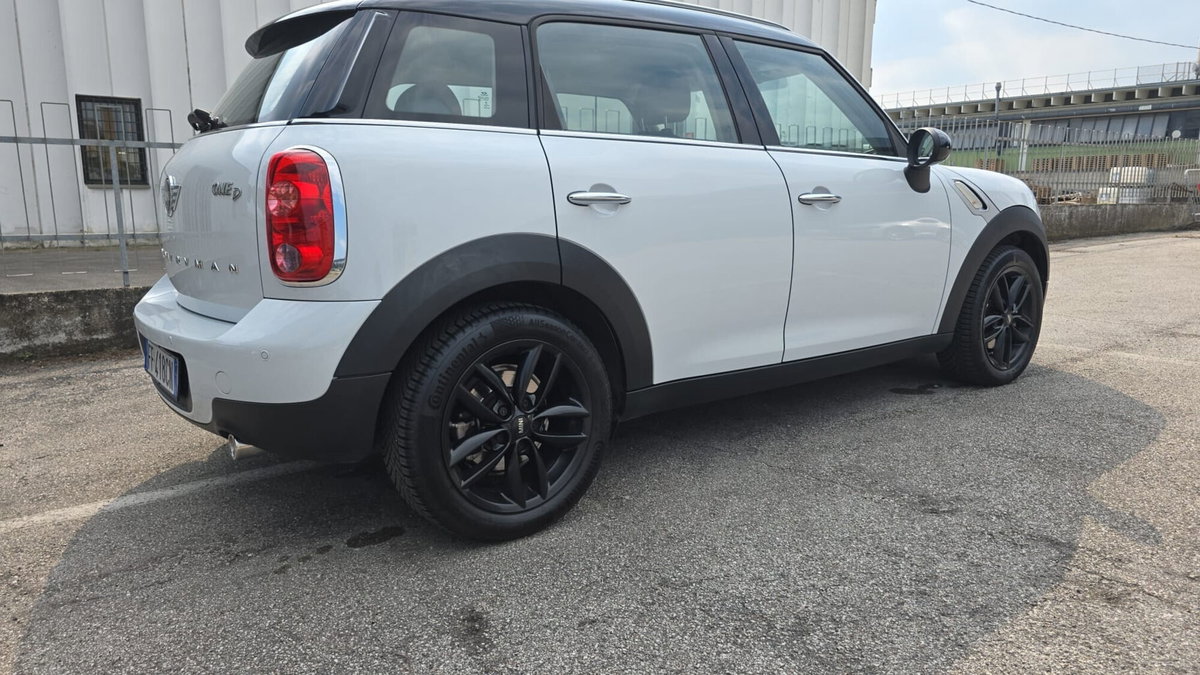 MINI Mini Countryman 1.6 Cooper D Countryman (2)