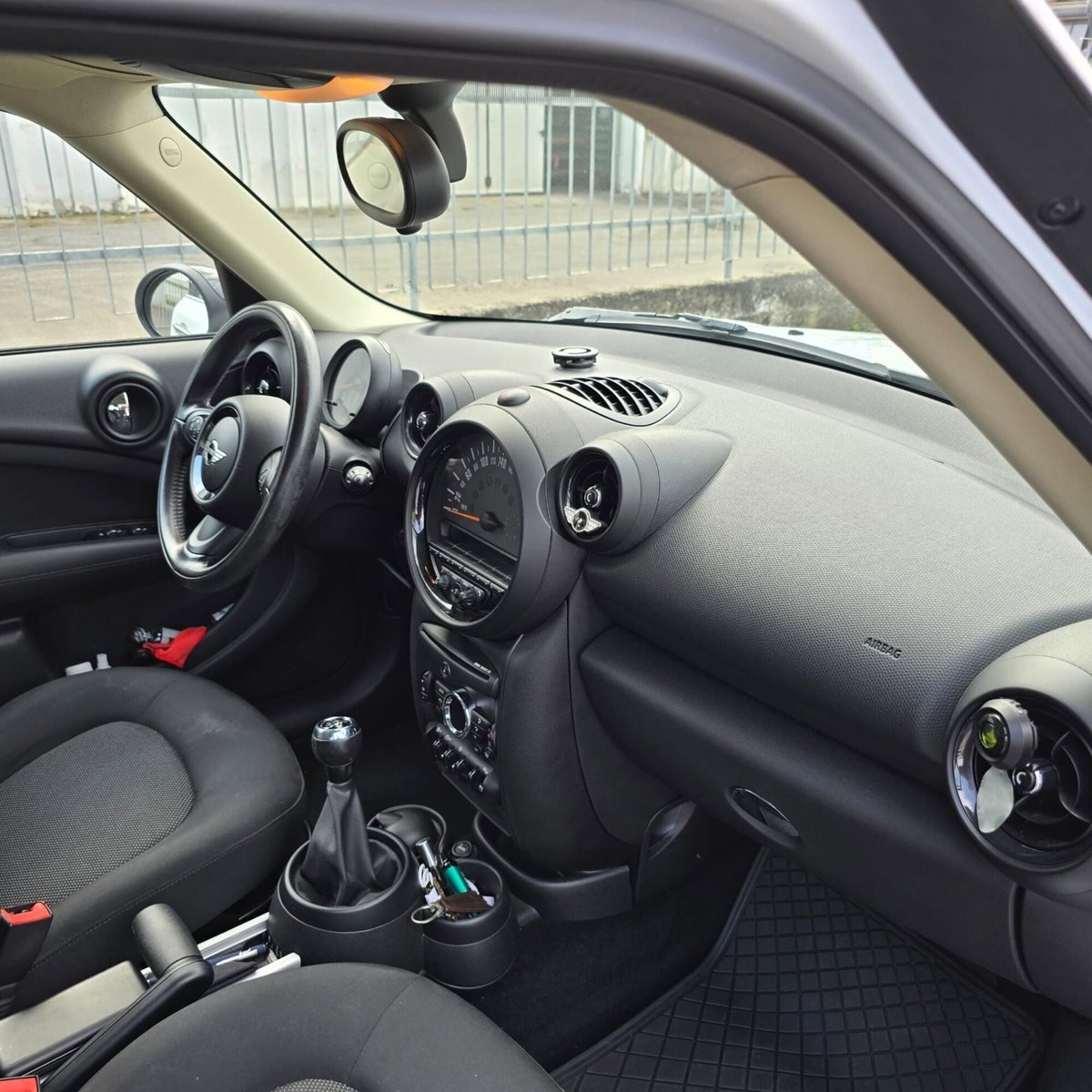 MINI Mini Countryman 1.6 Cooper D Countryman (6)