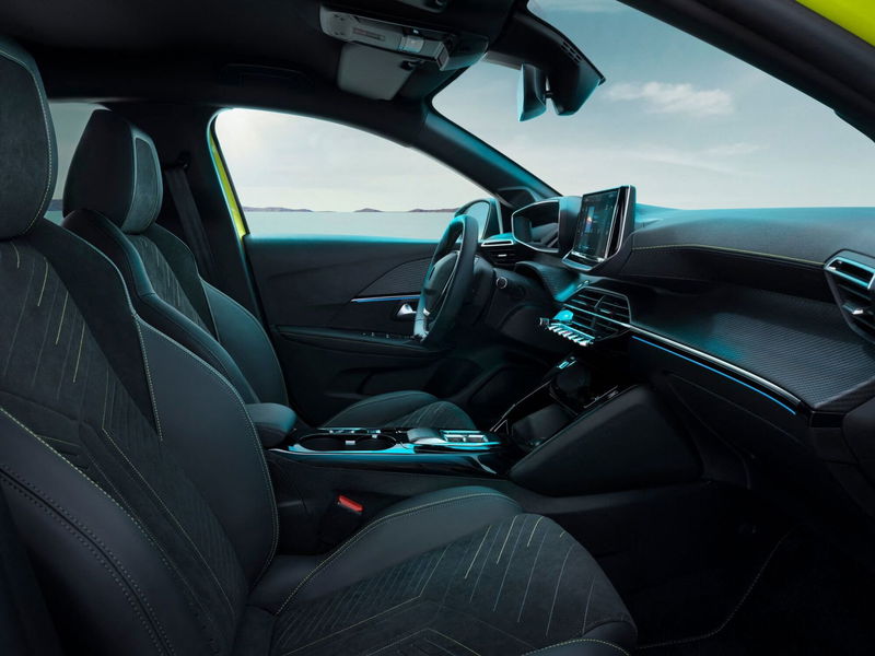 Peugeot 208 motore elettrico 136 CV 5 porte GT