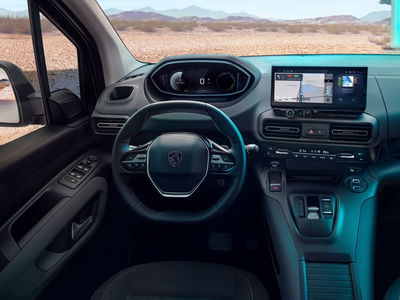 Peugeot Rifter Mix BlueHDi 130 S&S EAT8 PC Allure Standard nuova