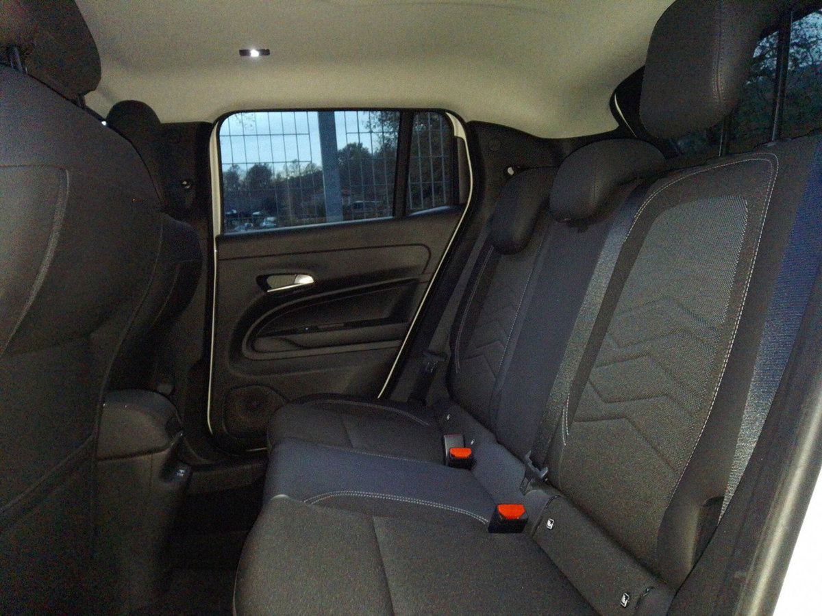 Jeep Avenger 1.2 turbo Summit fwd 100cv (10)