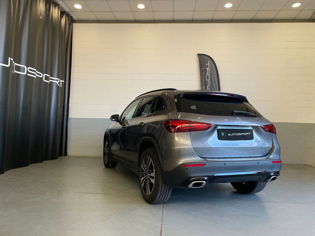 Mercedes-Benz GLA SUV 180 Progressive Advanced Plus auto (4)