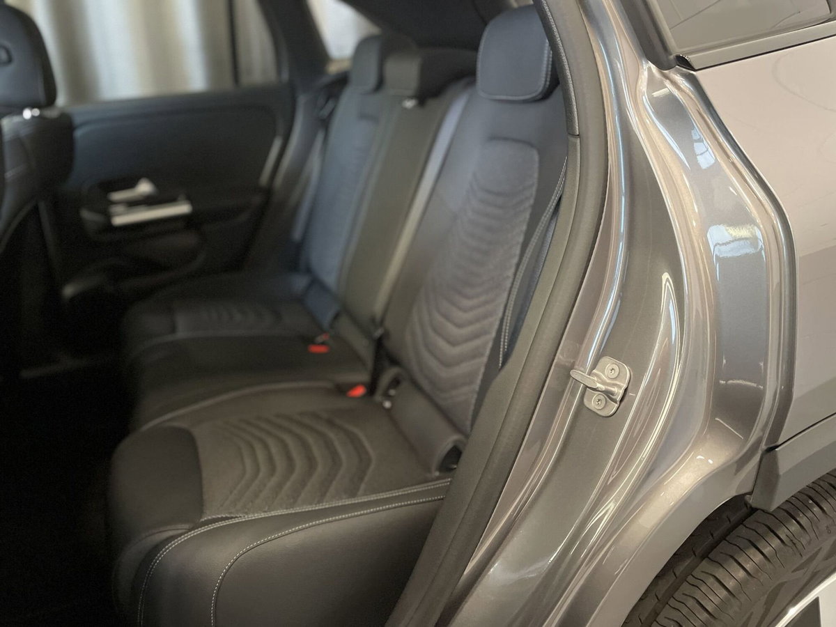 Mercedes-Benz GLA SUV 180 Progressive Advanced Plus auto (10)