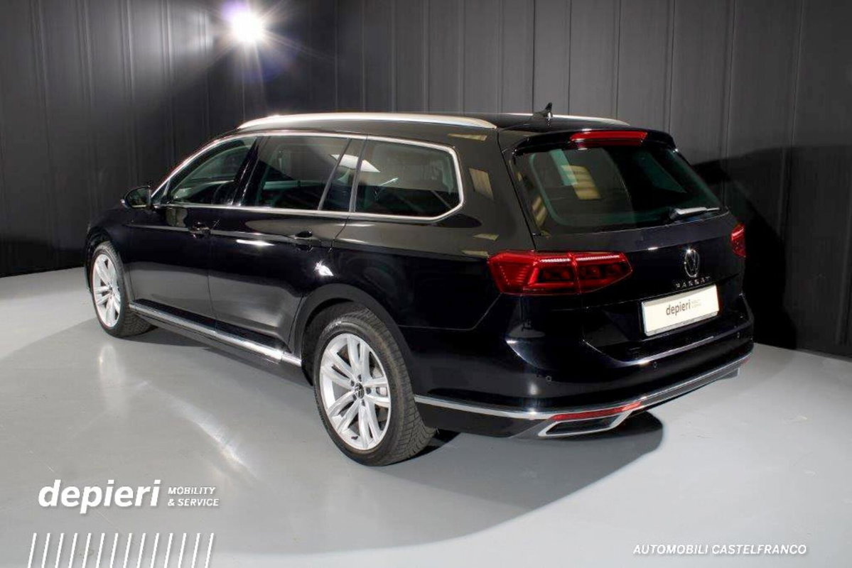 Volkswagen Passat Variant 2.0 TDI SCR EVO DSG Executive (3)
