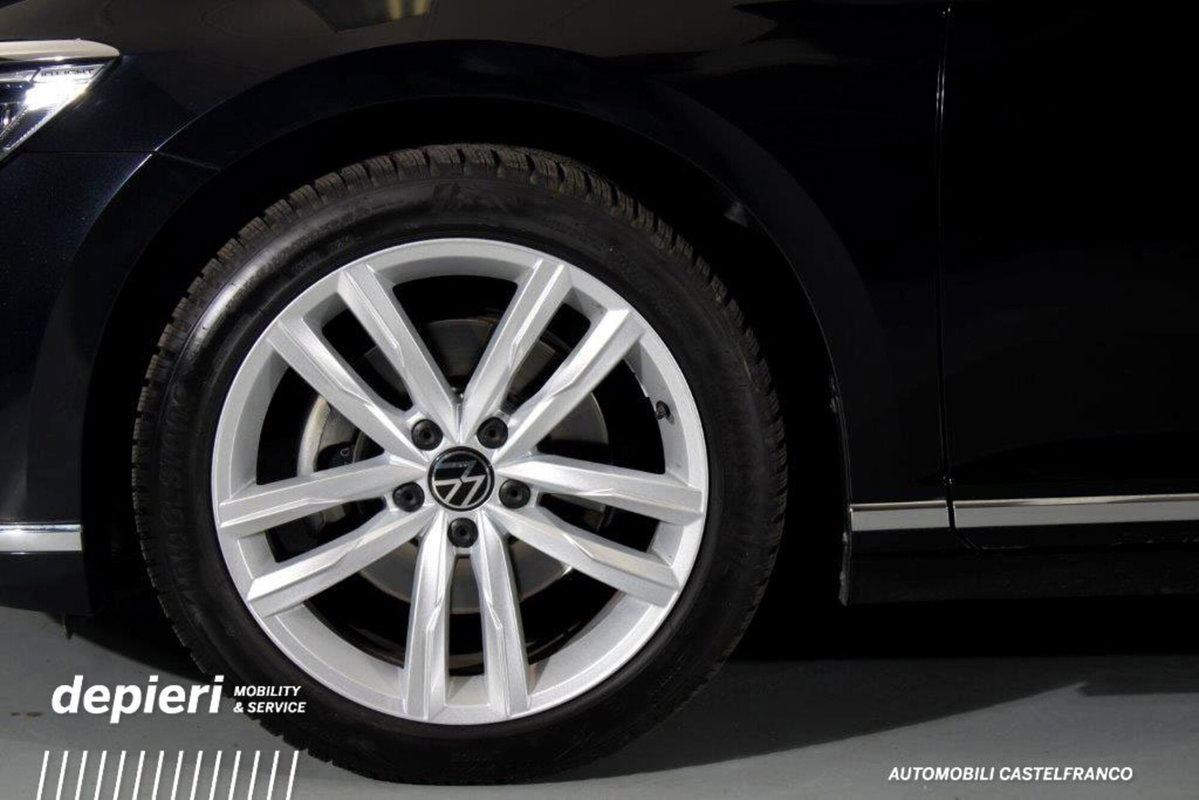 Volkswagen Passat Variant 2.0 TDI SCR EVO DSG Executive (6)