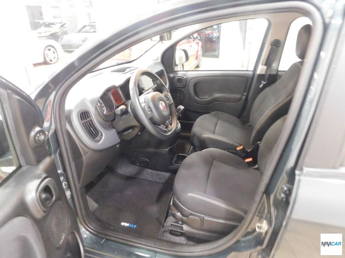 Fiat Panda 1.0 FireFly S&S Hybrid City Cross (11)