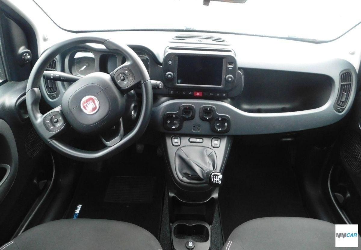 Fiat Panda 1.0 FireFly S&S Hybrid City Cross (10)