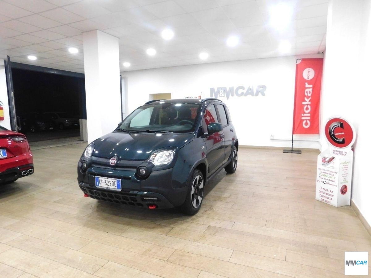 Fiat Panda 1.0 FireFly S&S Hybrid City Cross (2)