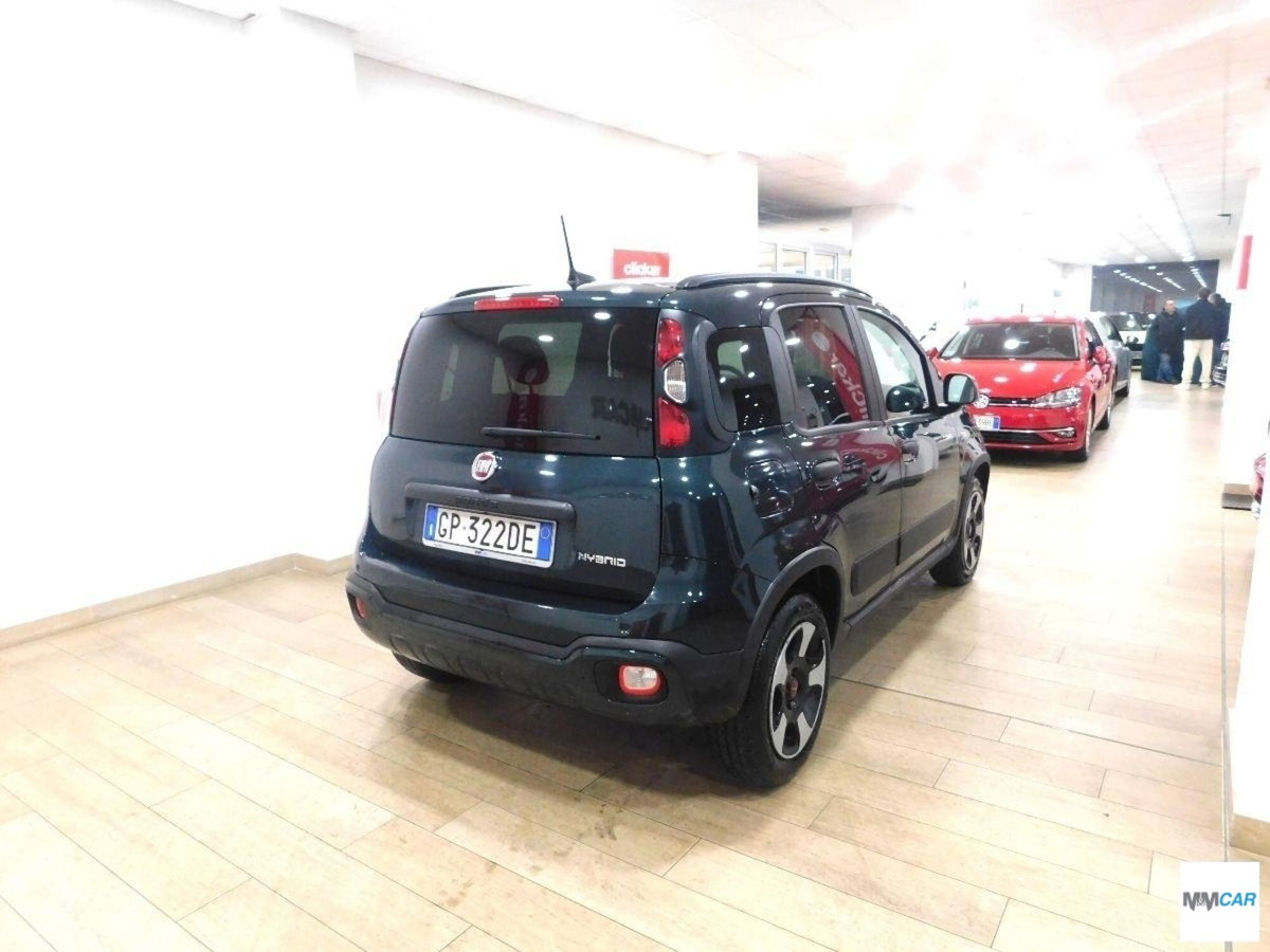 Fiat Panda 1.0 FireFly S&S Hybrid City Cross (3)