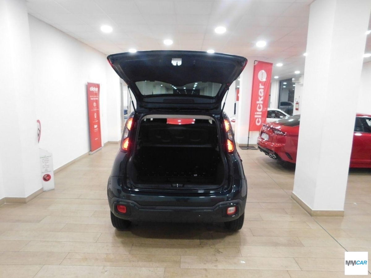 Fiat Panda 1.0 FireFly S&S Hybrid City Cross (5)