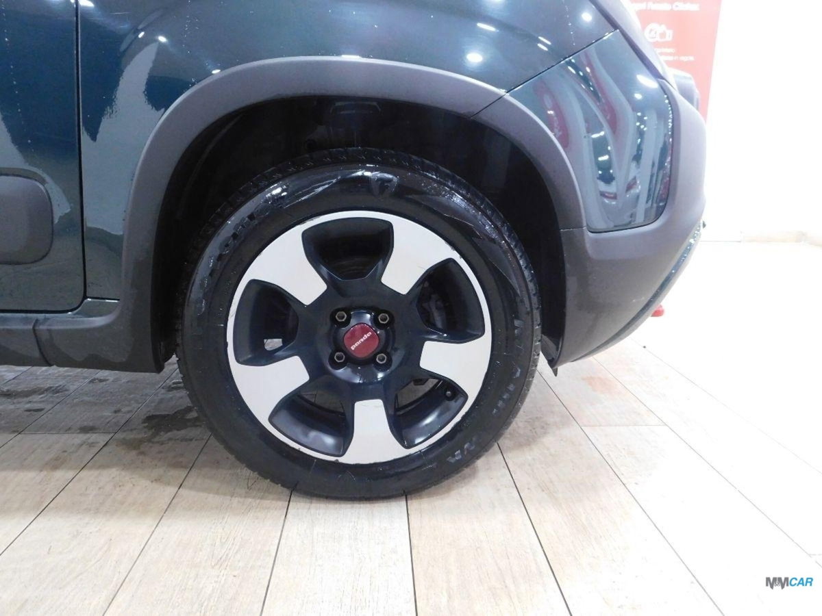 Fiat Panda 1.0 FireFly S&S Hybrid City Cross (6)