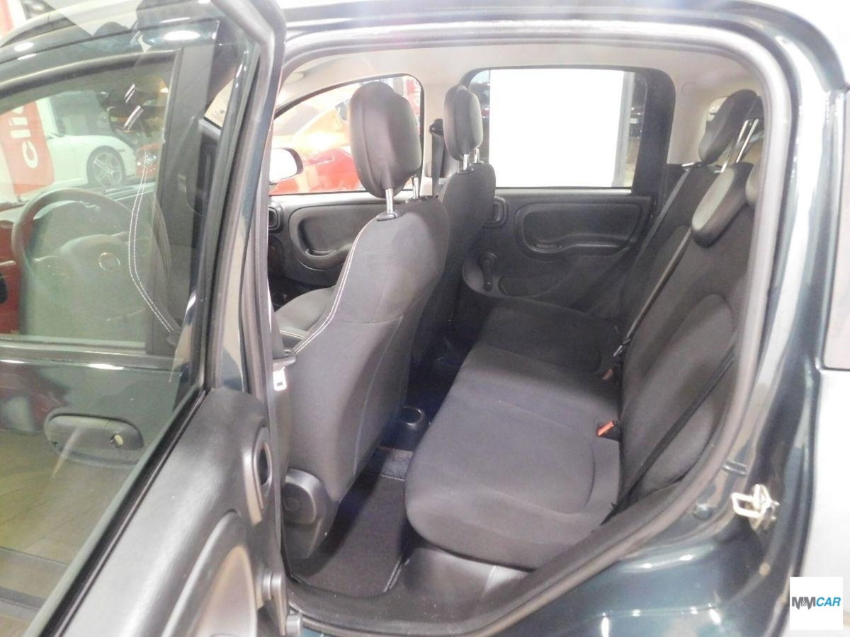 Fiat Panda 1.0 FireFly S&S Hybrid City Cross (14)