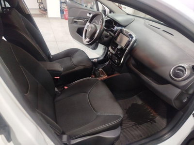 Renault Clio Sporter 1.5 dCi 8V 75CV Costume National (13)