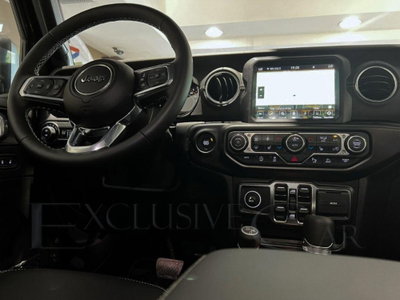 Jeep Wrangler Unlimited 2.0 Turbo Sahara (11)