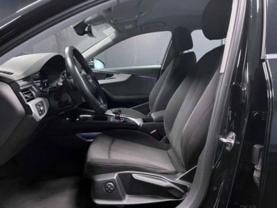 Audi A4 Avant 30 TDI/136 CV S tronic Business Advanced (3)