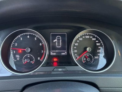 Volkswagen Golf 1.0 TSI 85 CV 5p. Trendline BlueMotion Technology (10)