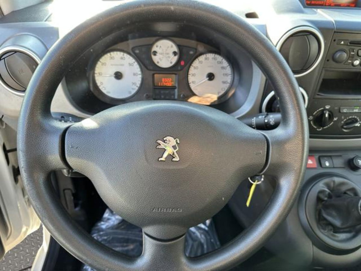 Peugeot Partner BlueHDi 100 4x4 Active Traction Control (8)