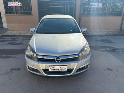 Opel Astra 1.9 16V CDTI 150CV 5 porte Cosmo usata